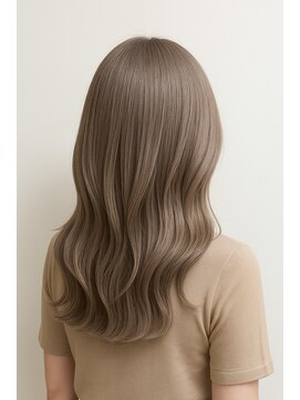 ミー 岡崎(mii) miiアイスベージュ[岡崎/稲熊/ブリーチ/デザインカラー]