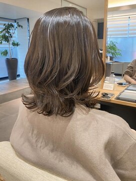 ザビー(THE B) 本八幡×レイヤー×ミディアムボブ×似合わせカット
