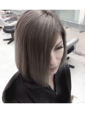 アウ美容室(au) グレーブロンドカラー