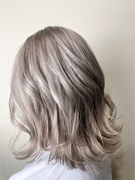 ヘアサロンエムフィス 池袋東口(HAIR SALON M Fe's) 【milk beige】