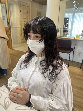ネオリーブ チロル 横浜西口店(Neolive CiroL.) ロング☆ゆったりウェーブ【seira】