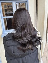 エイミーバイアフロート(amie by afloat) * ダークグレージュで決まる!冬の重ためロング