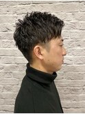 ツーブロックショート×緩アイロンパーマ