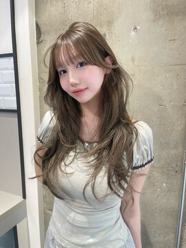 リリー(Lilley) ハッシュカット×小顔レイヤー×韓国風巻き×髪質改善