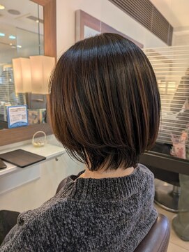 スタイル 成城学園前(STYLE) 丸み×くびれで“首が細く見える”大人ショート