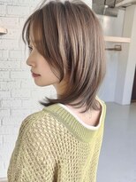 トーン 上大岡(tone.) ミディアムレイヤー”レイヤーカット*髪質改善*透明感ベージュ