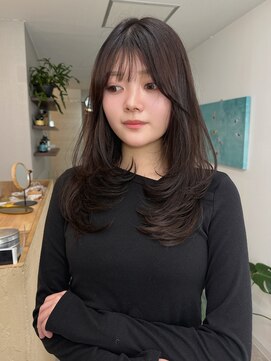 クイ(quii) ★レイヤーカット前髪顔周り韓国髪質改善