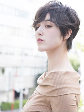 シャンプー 本店(SHAMPOO) モードなこなれショートはハイライトをきかせて