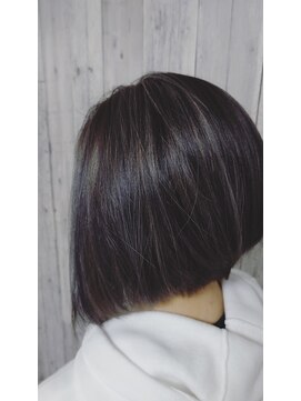 アイスアウト(iced out) 前下がりボブ【赤羽】