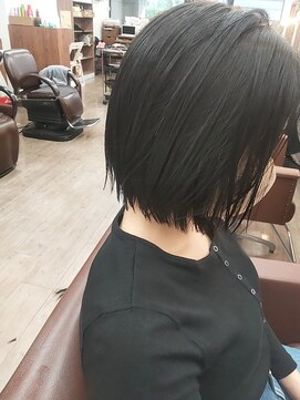 エモーション emotion hair こなれBob