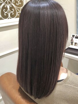 フレーム へアアンドトリートメント 天王寺北口店(FRAME) [FRAME 天王寺北口店] 艶カラー透け感アッシュ