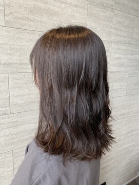 ルムーン ナガクテ(roomoon NAGAKUTE) 明るめ白髪カラー♪