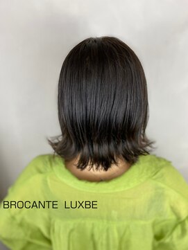 ラトリエ ブロカント 立川北口店(L'atelier BROCANTE) 透明感 切りっぱなし 暗髪 クラシカルボブ ボブディ ストレート