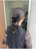 ヘアセット 大人シックなポニーリボンアレンジ 同窓会女子会