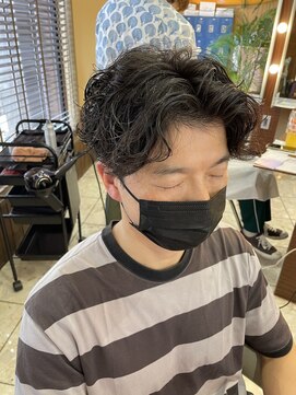 コノア スパーク(Conoah spark) センターパートパーマ