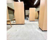 ユニ(uni.)の雰囲気（個室空間でゆっくりお寛ぎください,,）