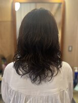 エン(EN)&nbsp;【癖を活かした】　ミディアムウェーブ