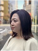 外ハネ切りっぱなしボブ　40代