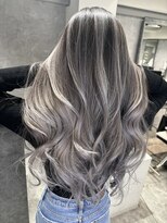 ミミー(mimiiy)&nbsp;バレイヤージュ