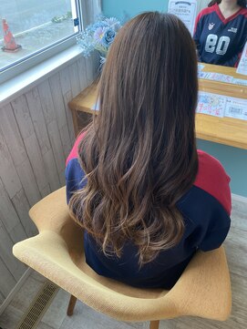 ヘアサロン ワンワールド(Hair Salon One World) ロングがかわいいレイヤースタイル