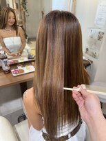 ココルアナ(coco luana)&nbsp;レイヤーカット/ハイライトカラー/韓国/髪質改善