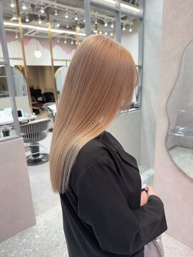 ロンド レア 天神大名店(Lond Le’a) イヤリングカラー/外ハネボブ /縮毛矯正/レイヤーボブ/艶髪