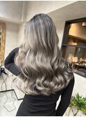 バレイヤージュ、ハイライト、レイヤーロング、グレーベージュ