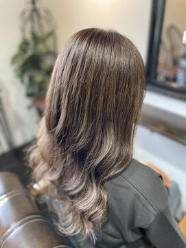 フランシス(Francis.) シフォンアッシュグレイジュ