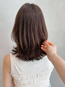 アグノス 青山(Agnos) イメチェン 前髪 ピンクベージュ ブラウン レイヤーカット