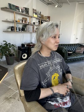 シラス(SiLasu) プラチナシルバー×パンキッシュウルフ