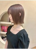 ショートボブ切りっぱなしボブタッセルボブブリーチダブルカラー