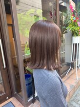 ミラ(MIRA.) 大人可愛いモカベージュ×髪質改善カラー×切りっぱなしボブ
