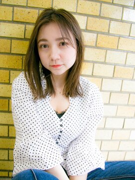 ルティア(Lutia) ベージュカラー 大人かわいい ダブルカラー☆