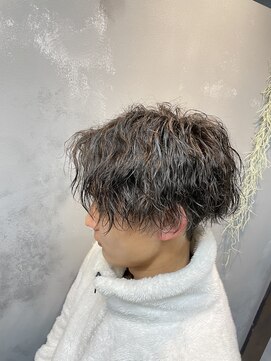 ワールドシップコウベ(WORLD SHIP KOBE) ツイストスパイラルパーマ