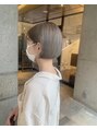 ウユ(uyu)&nbsp;ボブ、ショートボブが得意です。繊細にカットします。