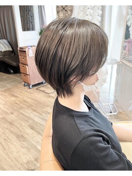 マカナ(makana) お洒落束感ショート