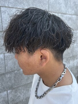 ニアウ 伊勢崎連取店(Niau) メンズマッシュパーマツイストスパイラルパーマ波巻きパーマ