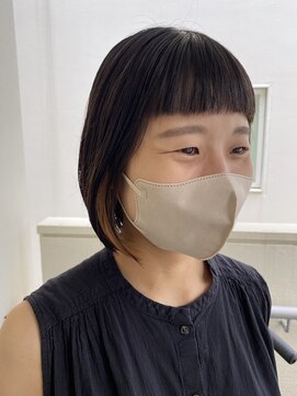 アトリエ フェム(atelier.fem) 【ぱっつんオン眉× bob】