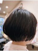 ナチュラルなショートボブ