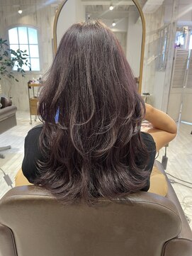 マインバイアフロートギンザ(MYNE by AFLOAT GINZA) ロングレイヤーカット顔まわりミディアムウルフカット