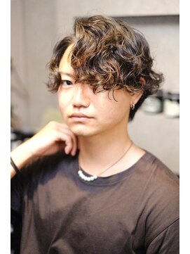 ブロートーキョーバーバーショップ 神田店(Bro Tokyo BARBERSHOP) 【神田】ナチュラルアップバングパーマスタイル