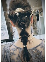 アウ美容室(au)&nbsp;編み下ろしヘアアレンジ