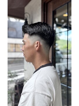 バーバーショップテト(barber shop tete) 7：3ミドルフェード