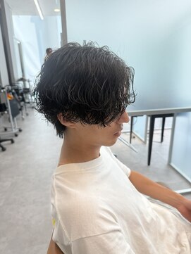 ジーナ 天神(Zina) 波巻きスパイラル/波打ちパーマ