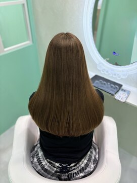 エラ(Ella) カーキベージュ×髪質改善トリートメント♪