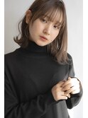 くびレイヤーエモージュ小顔カットシースルーバング大人ガーリー