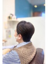 ヘアー グリーン(hair green)&nbsp;白髪を活かすシルバーグレー大人ショート