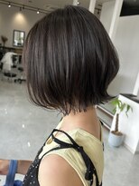 エミュ(emu.) ボブレイヤー×透明感グレージュ◎