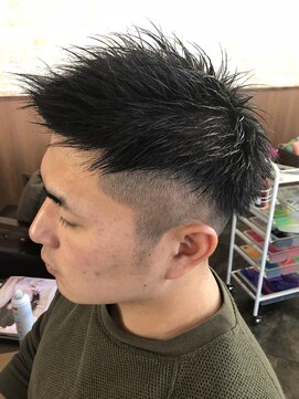 リリーヘアサロン(LILY hair salon) 2ブロックモヒカンスタイル