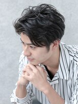 セミウェットな質感 ツーブロック スタイル